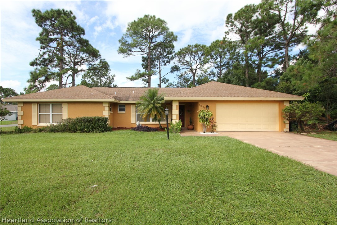3801 El Rado Avenue Sebring, FL 33872 - Photo 1 of 23 Gallery Image 1