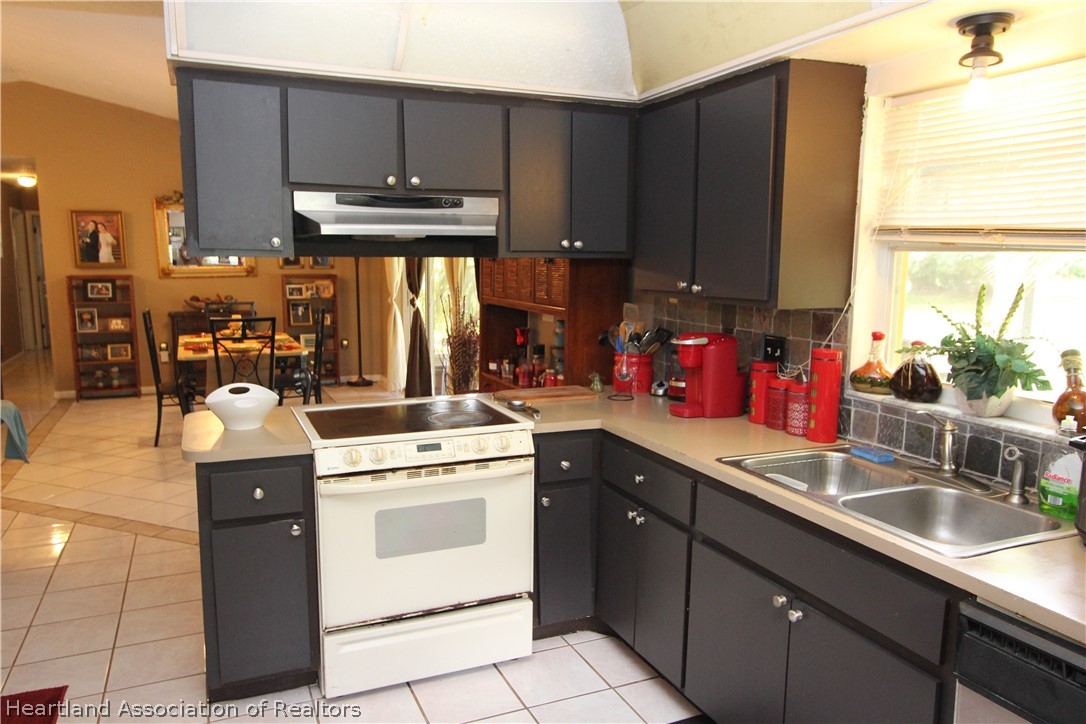 3801 El Rado Avenue Sebring, FL 33872 - Photo 9 of 23 Gallery Image 9