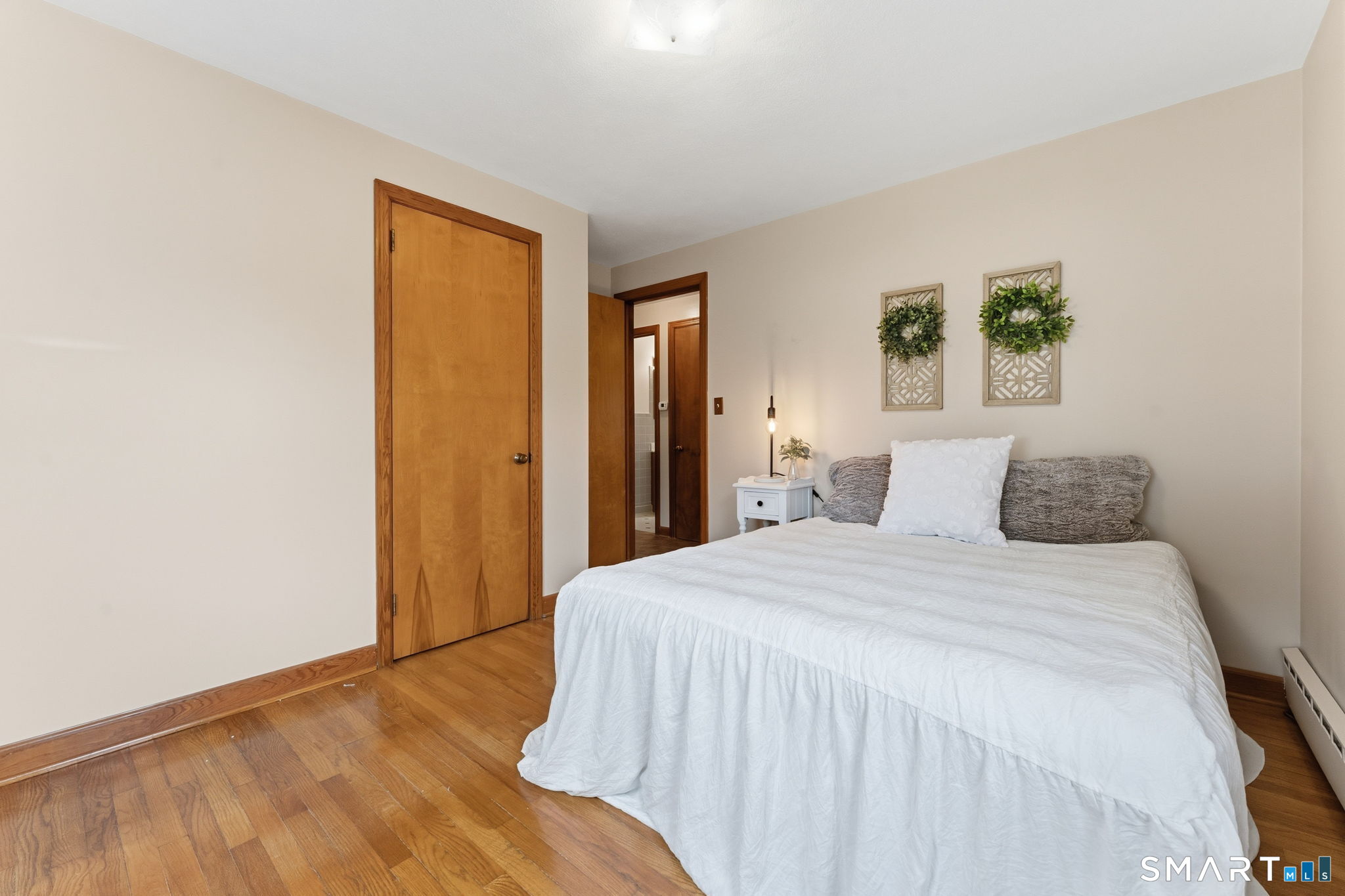 87 Lewis Street Middletown, CT 06457 - Photo 14 of 37