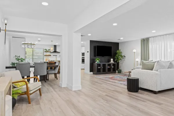 $2,199,999 | 581 Southeast 5th Avenue, Pompano Beach, FL 33060