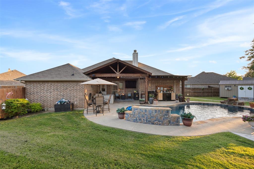 5200 Medallion Court Midlothian, TX 76065 - Photo 11 of 40