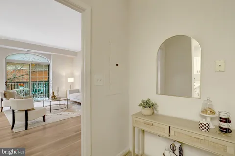 $835,000 | 2121 Jamieson Avenue, Unit 401, Alexandria, VA 22314