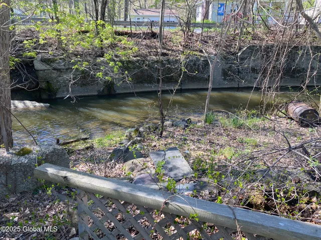 $18,400 | 136 2nd Avenue, Rensselaer, NY 12144