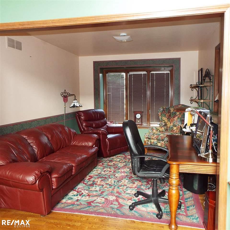 38920 Westchester Road Sterling Heights, MI 48310 - Photo 5 of 27 31298575-4.JPG