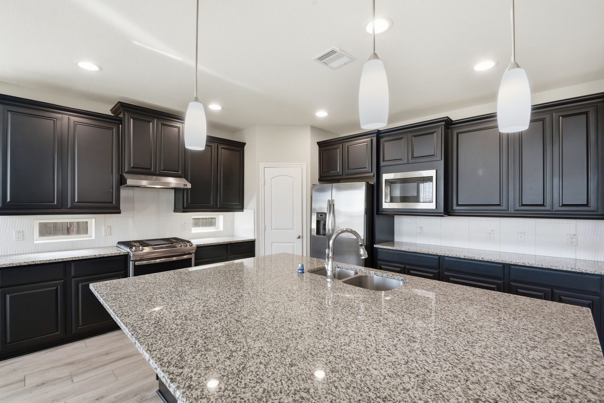 19642 Crystal Ivy Lane Spring, TX 77388 - Photo 17 of 45