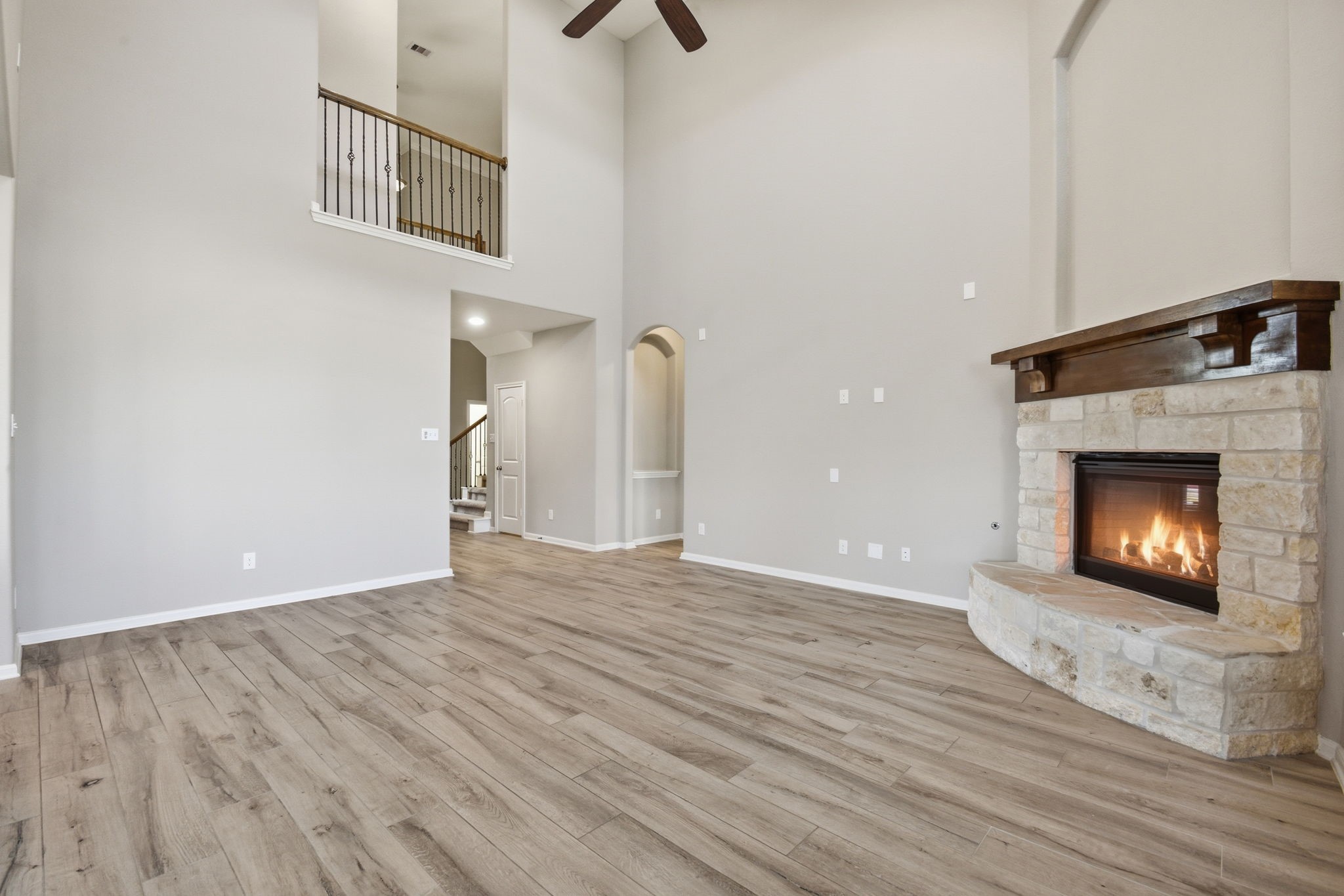 19642 Crystal Ivy Lane Spring, TX 77388 - Photo 6 of 45