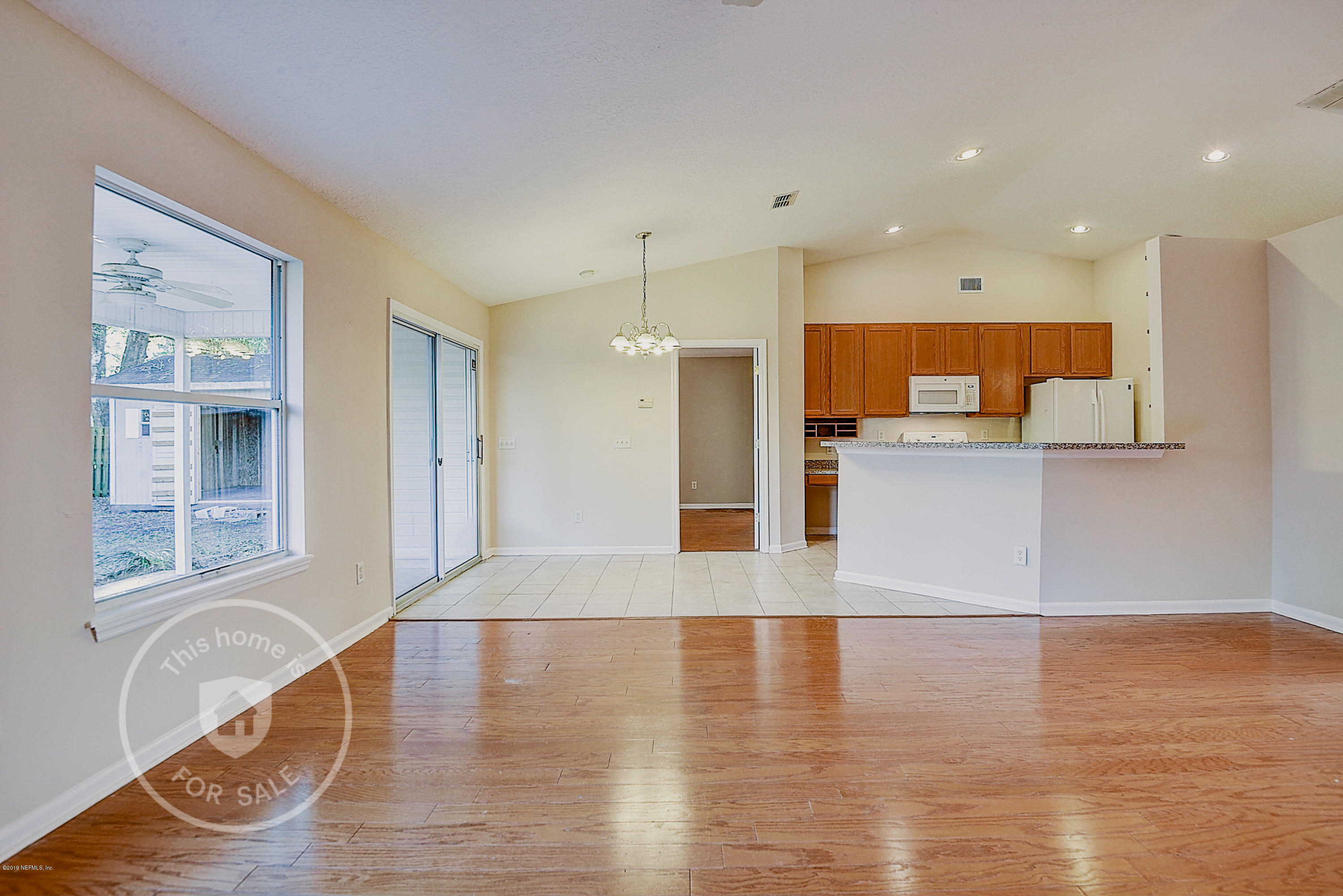 2445 Mallory Hills Road Jacksonville, FL 32221 - Photo 4 of 28 photo_04
