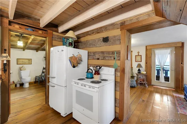 $500,000 | 2945 North Greenbrier Road, Madison, IN 47250