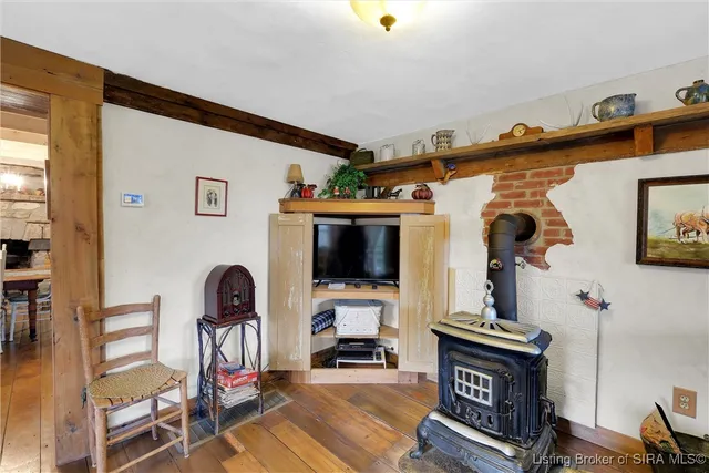 $500,000 | 2945 North Greenbrier Road, Madison, IN 47250