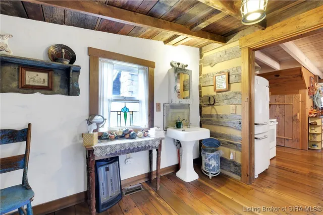 $500,000 | 2945 North Greenbrier Road, Madison, IN 47250