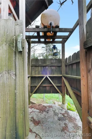 $500,000 | 2945 North Greenbrier Road, Madison, IN 47250