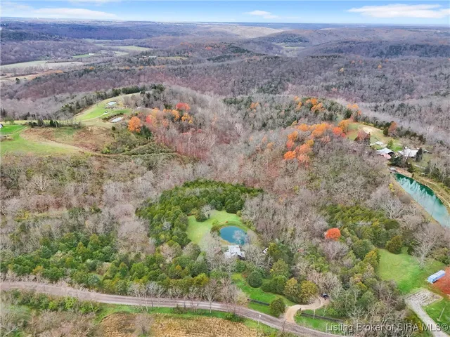 $500,000 | 2945 North Greenbrier Road, Madison, IN 47250