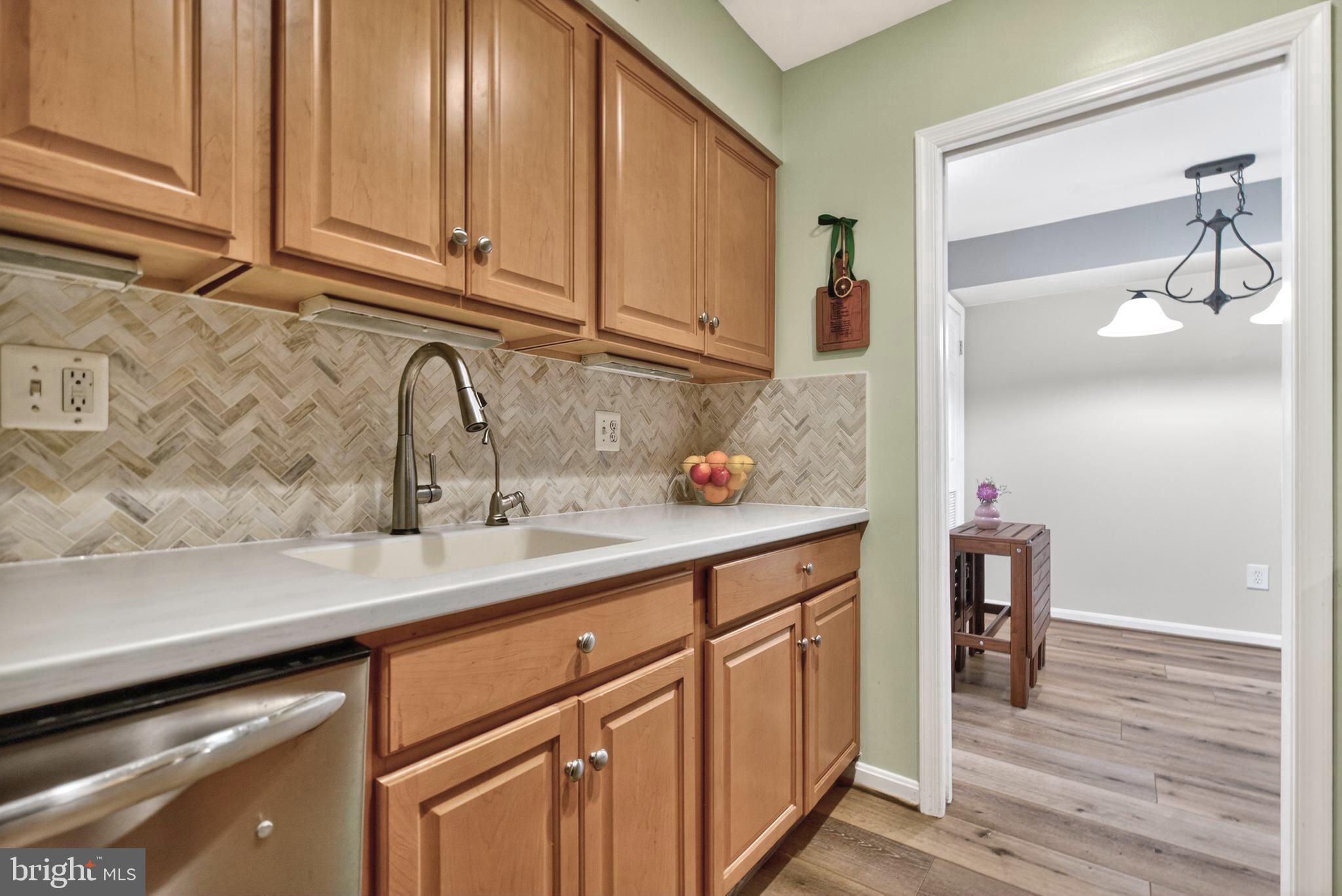 29 14th Street Northeast, Unit 29 Washington, DC 20003 - Photo 4 of 26