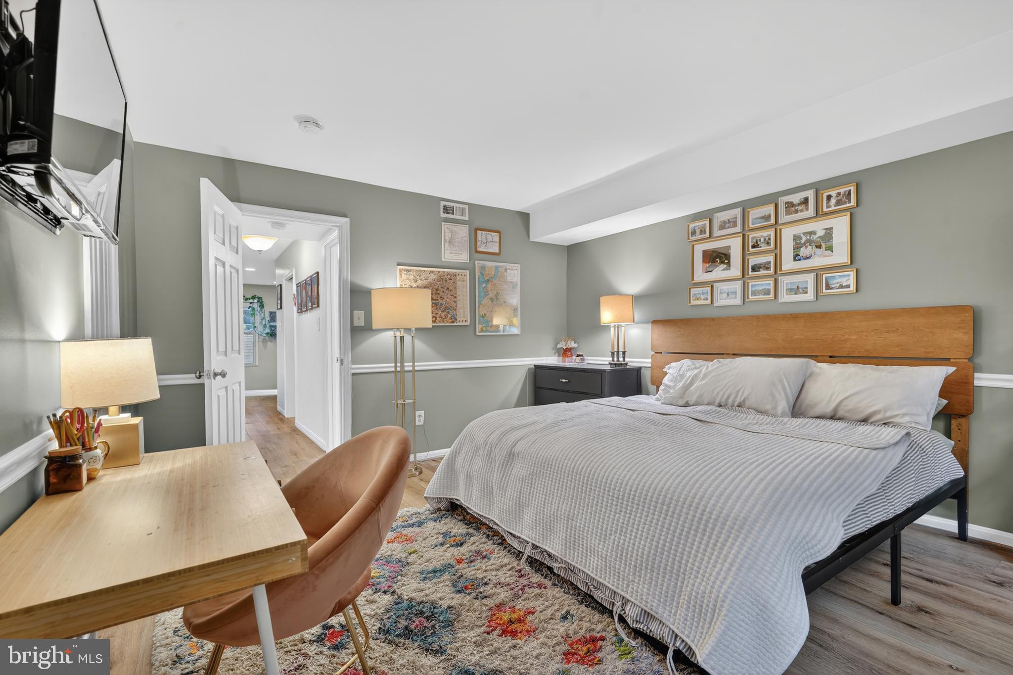 29 14th Street Northeast, Unit 29 Washington, DC 20003 - Photo 8 of 26