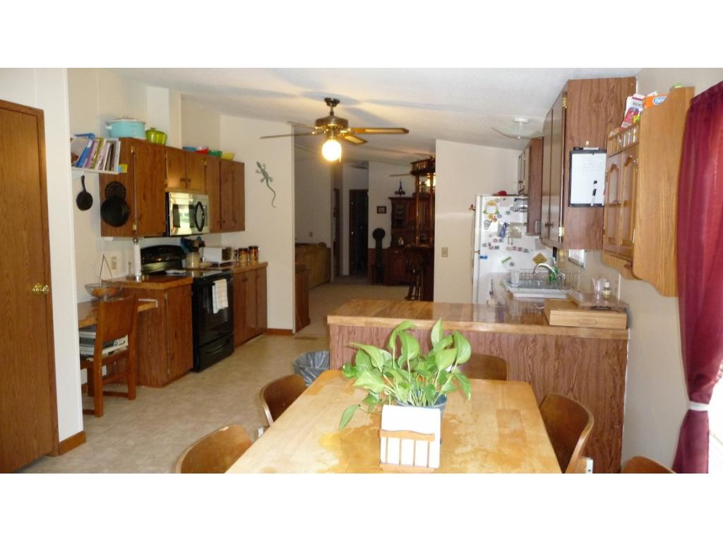 281 Sunnyview Road Greeneville, TN 37743 - Photo 7 of 23 Eat In Kitchen