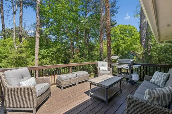 $765,000 | 2304 Pembrook Place Northeast, Atlanta, GA 30324
