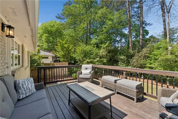 $765,000 | 2304 Pembrook Place Northeast, Atlanta, GA 30324
