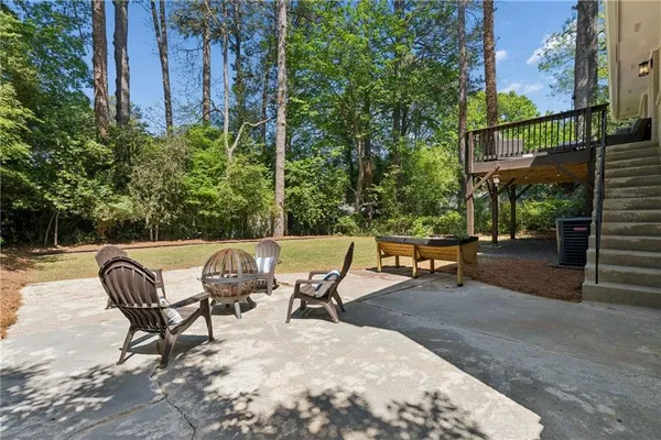 $765,000 | 2304 Pembrook Place Northeast, Atlanta, GA 30324