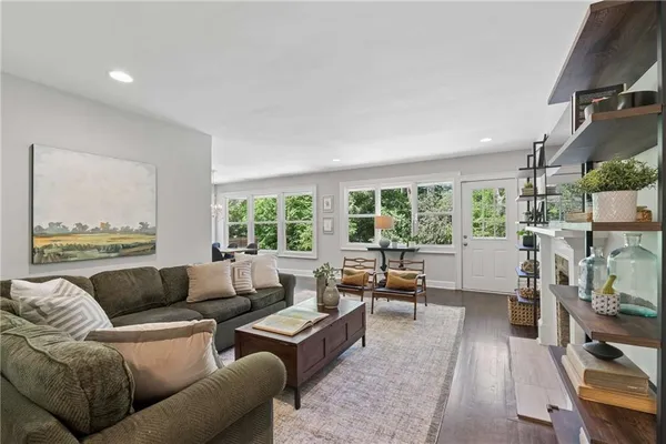 $765,000 | 2304 Pembrook Place Northeast, Atlanta, GA 30324