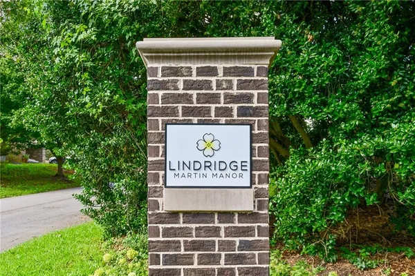 $765,000 | 2304 Pembrook Place Northeast, Atlanta, GA 30324