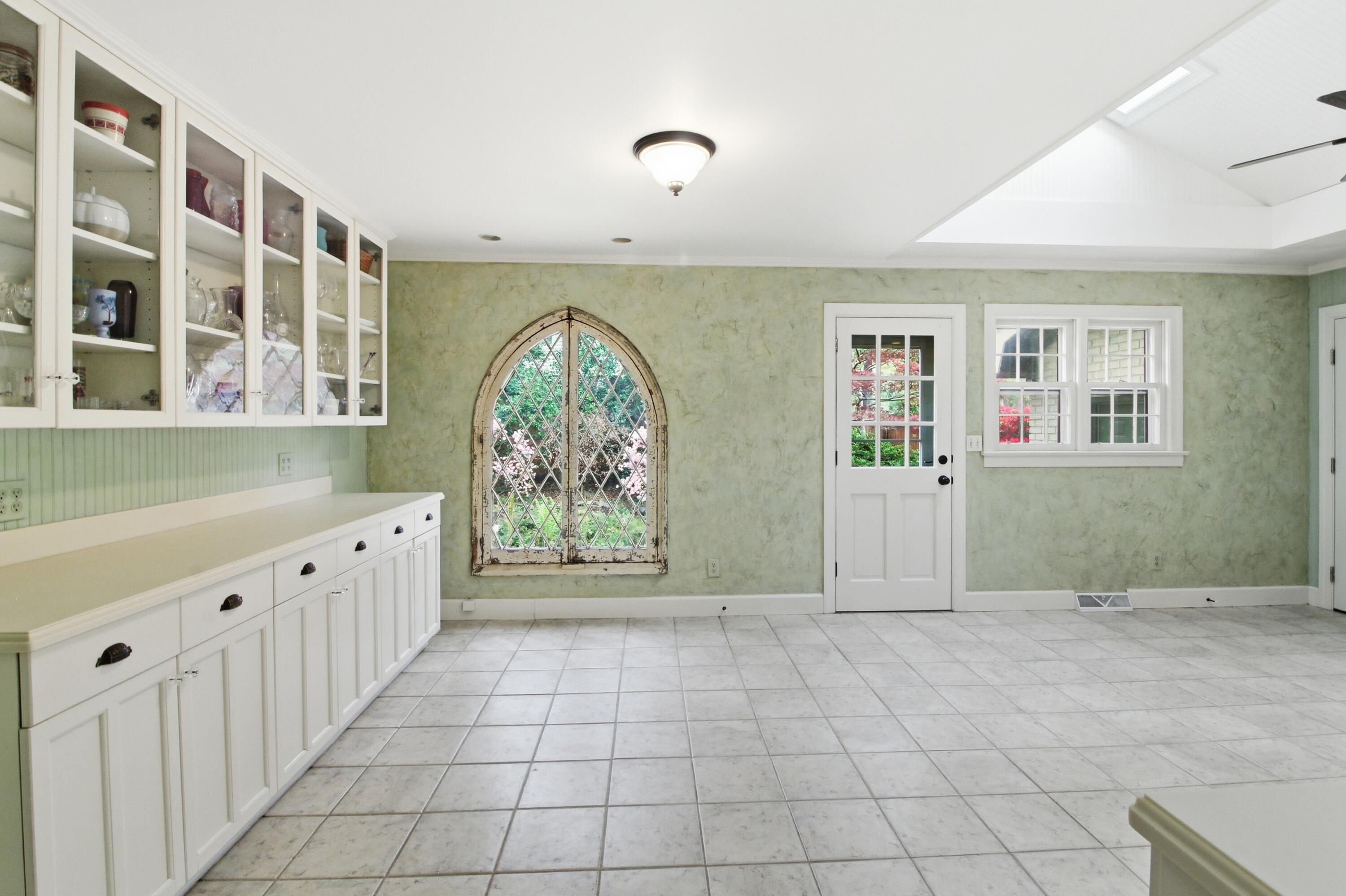 103 County Rd S-18-491 Summerville, SC 29485 - Photo 23 of 49 Kitchen