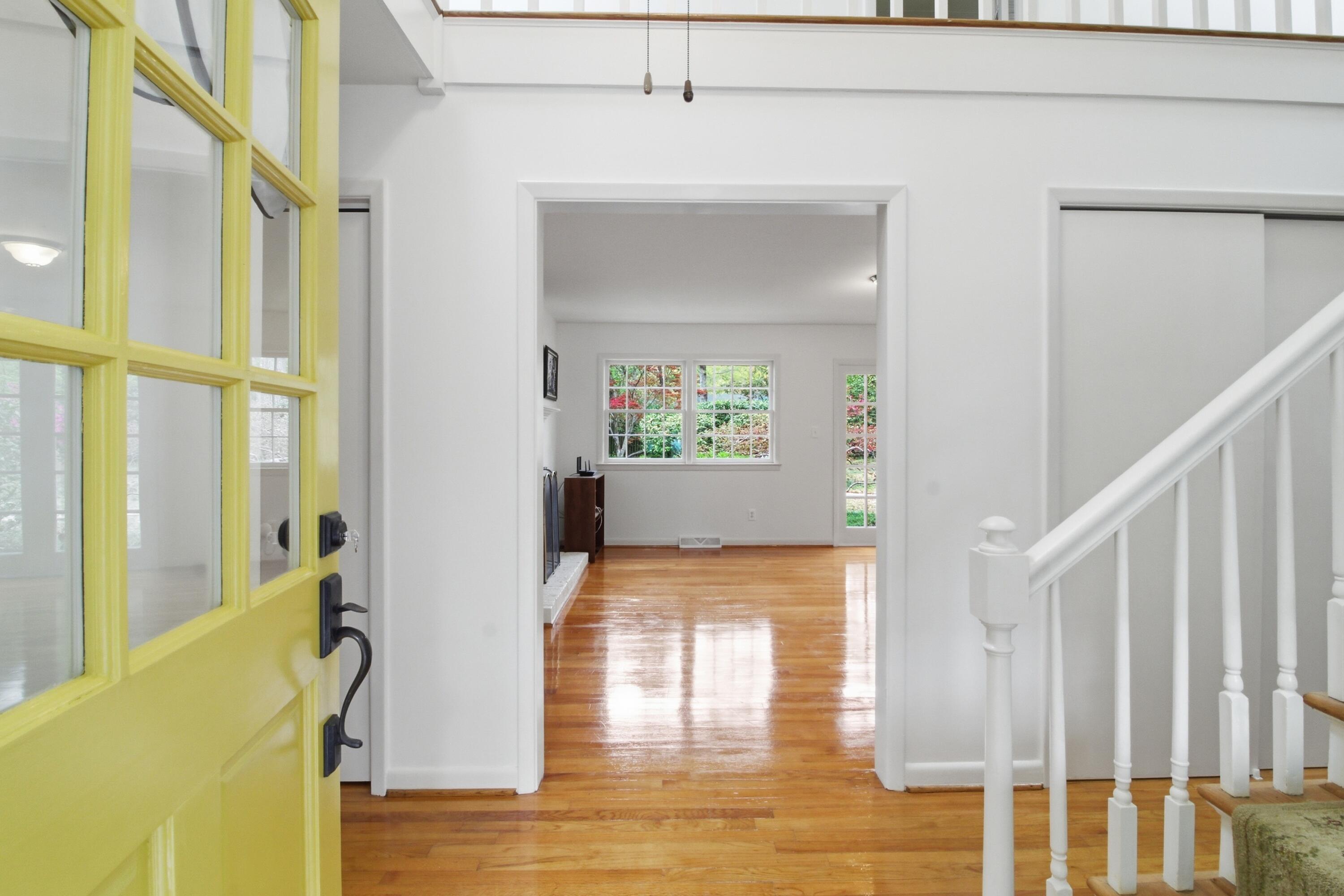 103 County Rd S-18-491 Summerville, SC 29485 - Photo 7 of 49 Foyer