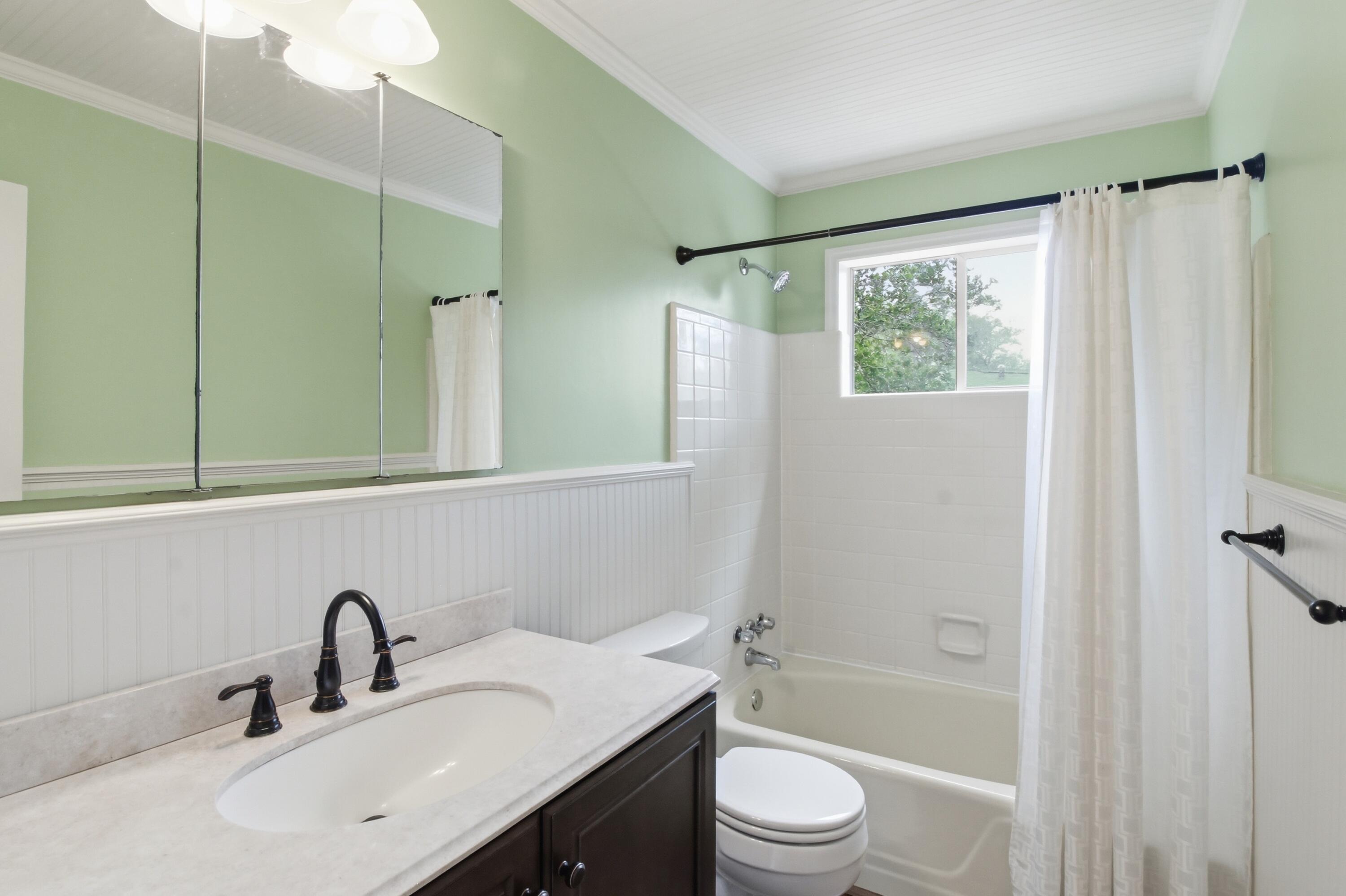 103 County Rd S-18-491 Summerville, SC 29485 - Photo 10 of 49 downstairs full bath