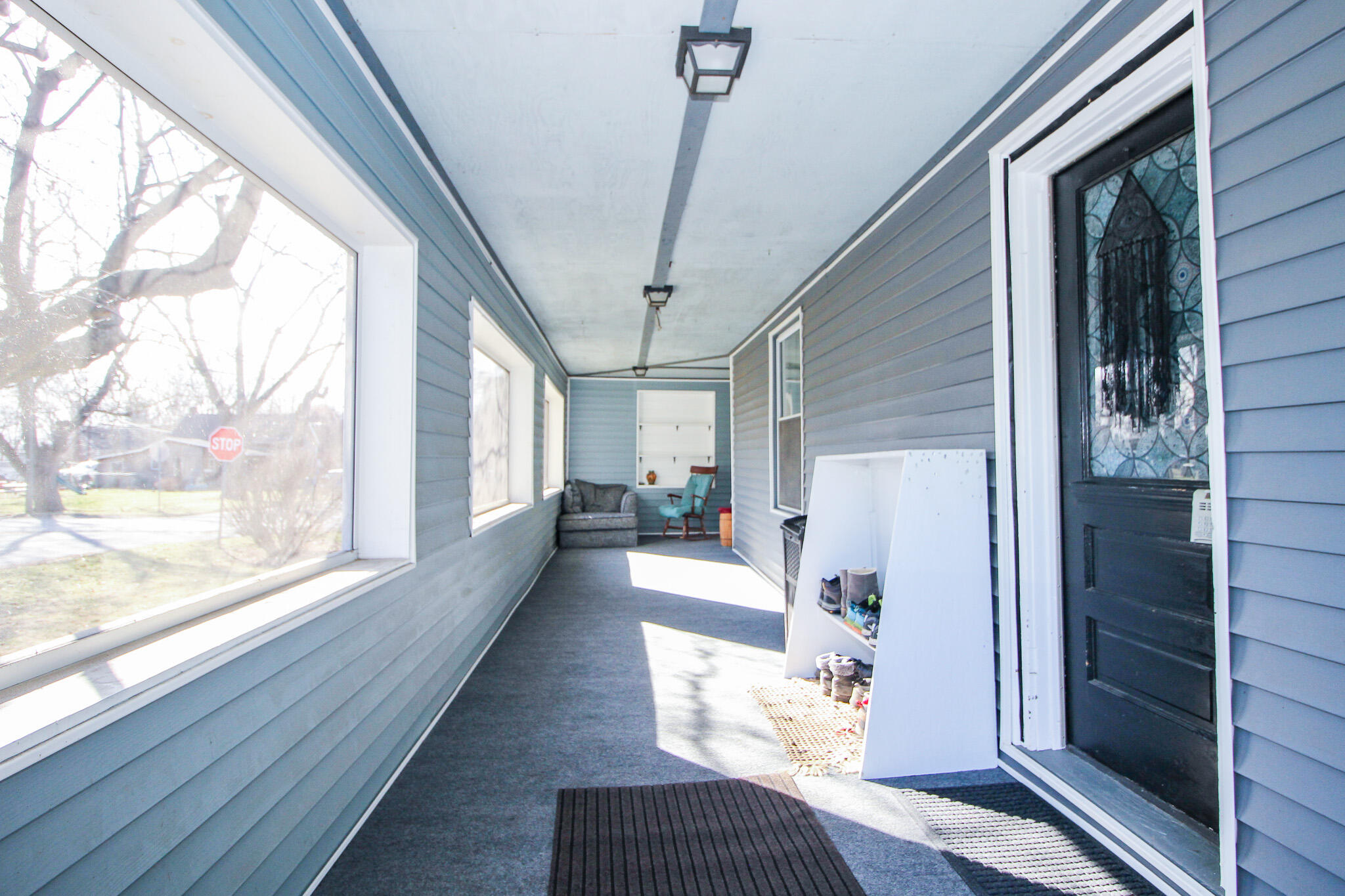 1765 Tower Street Chesterton, IN 46304 - Photo 24 of 27 a view of a hallway with windows