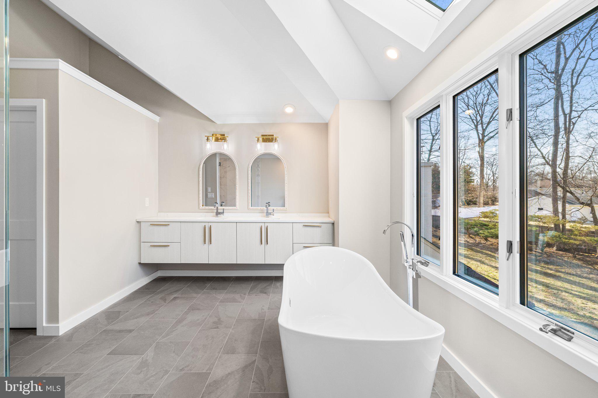 1555 Beechnut Circle Ambler, PA 19002 - Photo 40 of 58 a living room with furniture and a large window