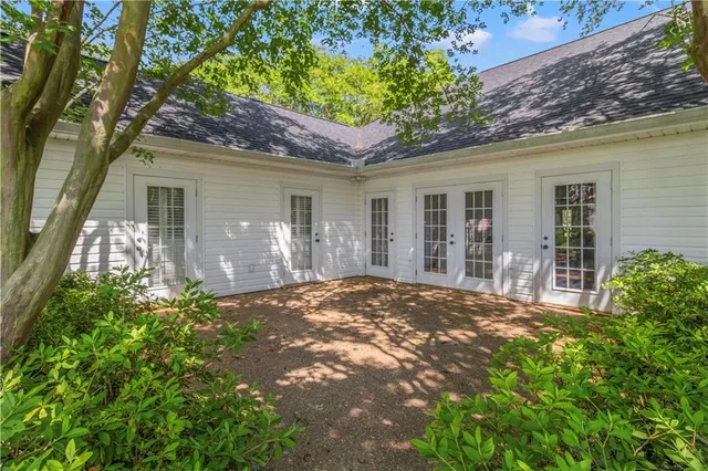 $584,999 | 298 Highway 470, Lecompte, LA 71346