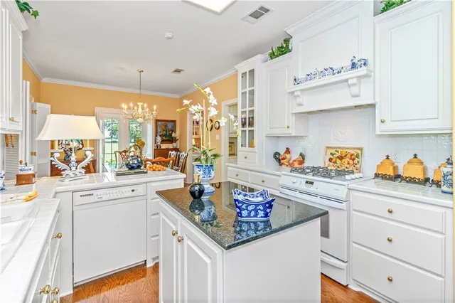 $584,999 | 298 Highway 470, Lecompte, LA 71346