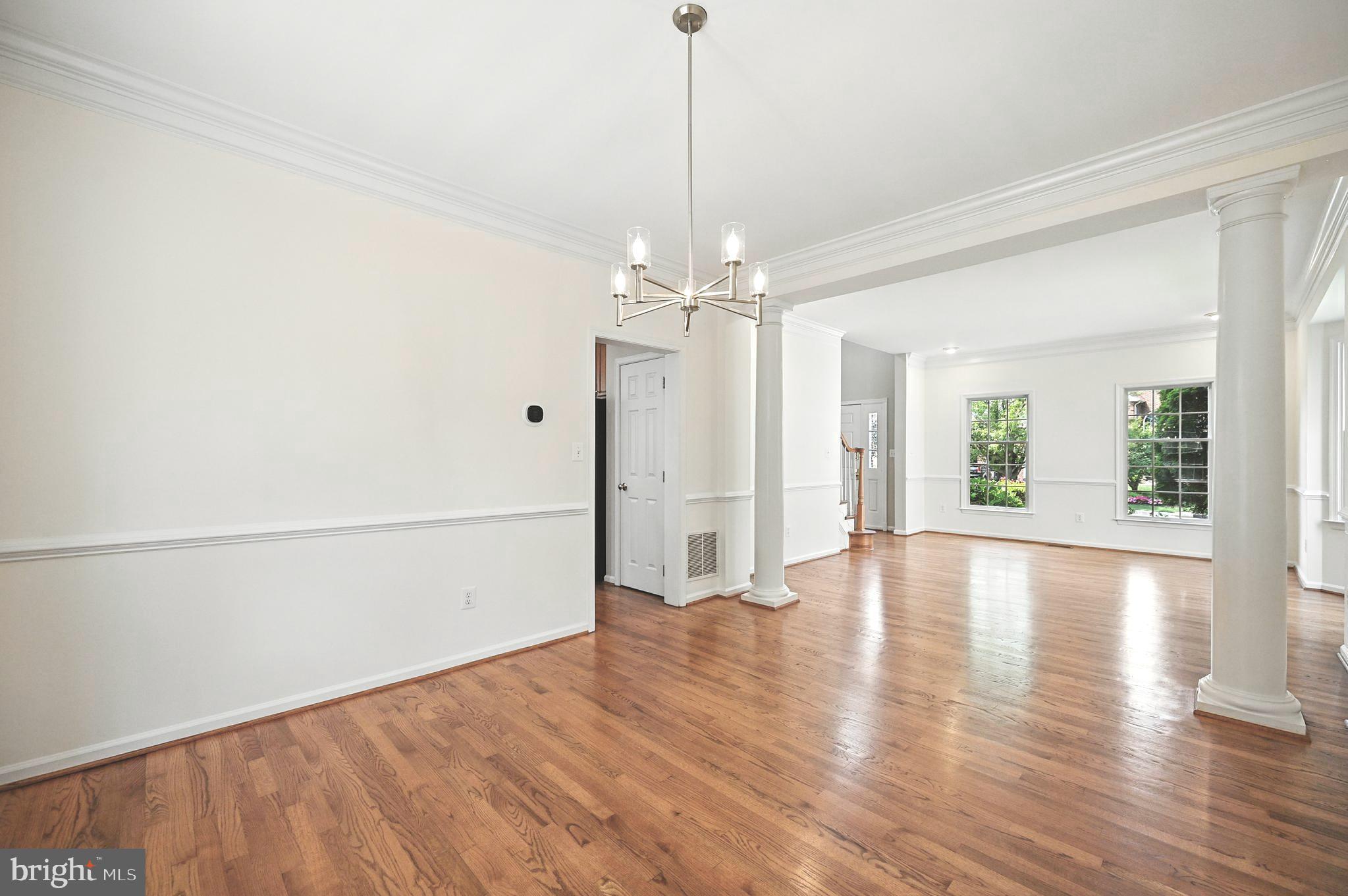 10861 Hunter Gate Way Reston, VA 20194 - Photo 7 of 79 Formal Dining Room