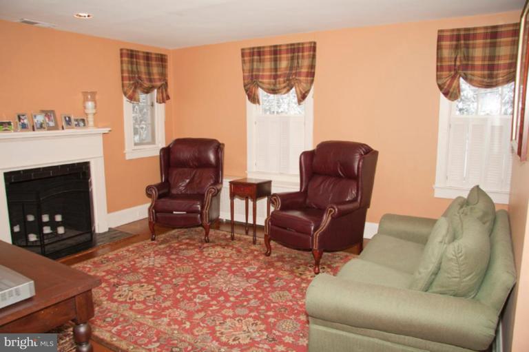 501 Garrison Forest Road Owings Mills, MD 21117 - Photo 12 of 30 Family Room