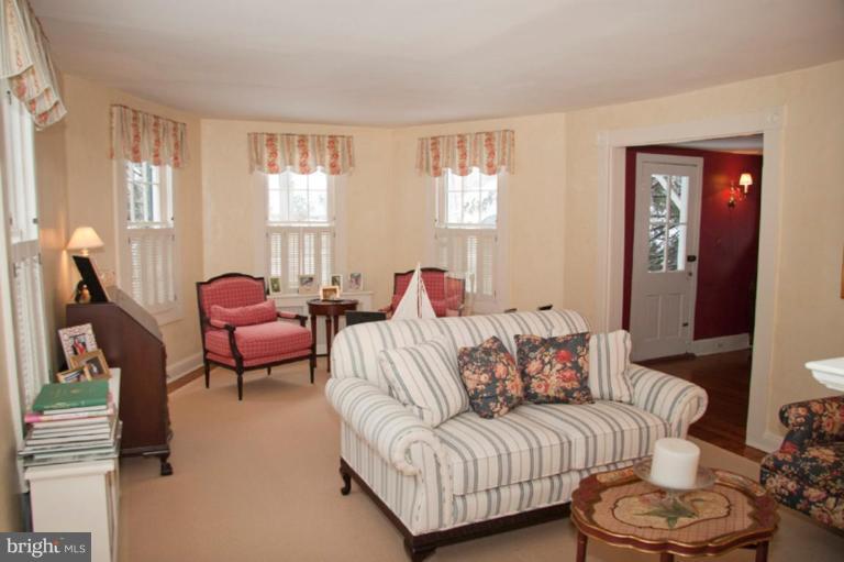 501 Garrison Forest Road Owings Mills, MD 21117 - Photo 5 of 30 Living Room #2
