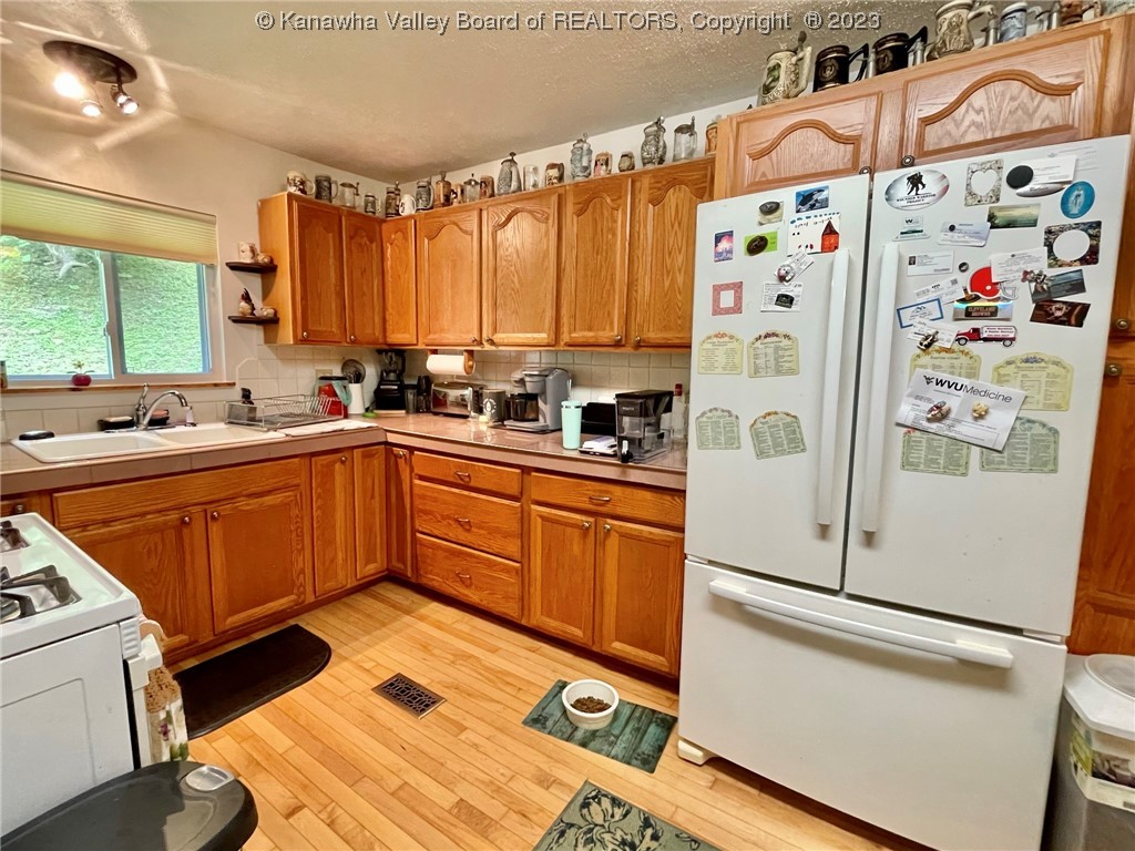 725 Cottontree Road Walton, WV 25286 - Photo 18 of 33 Gallery Image 18