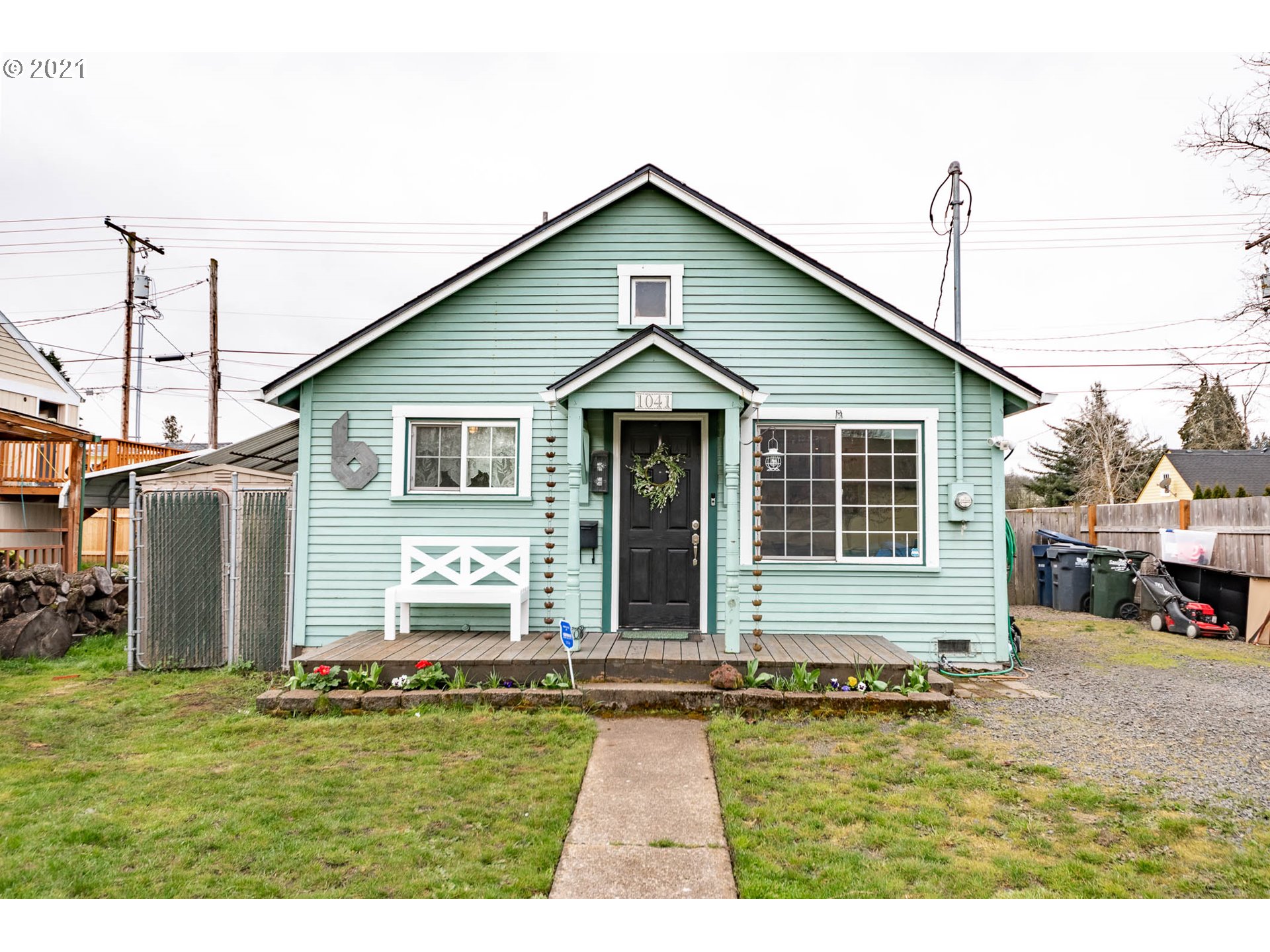 1041 C Street Springfield, OR 97477 - Photo 1 of 14