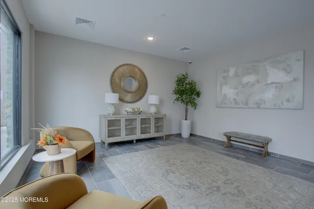 $3,300 | 272 Willow Avenue, Unit 310B, Long Branch, NJ 07740