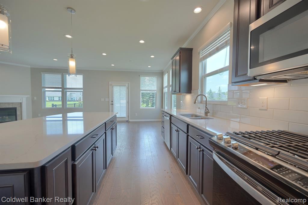 3986 Brookside Canton, MI 48188 - Photo 15 of 50 Gallery Image 15