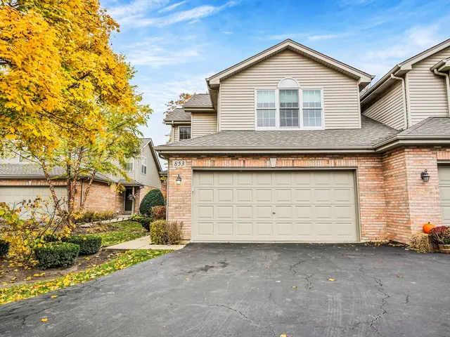 $419,000 | 853 Rosebud Court, Roselle, IL 60172