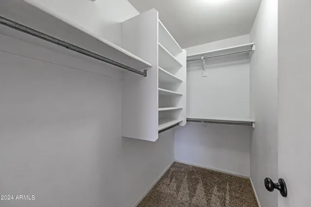 $2,300 | 2075 South Peppertree Drive, Gilbert, AZ 85295