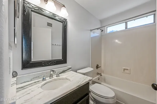$2,200 | 2075 South Peppertree Drive, Gilbert, AZ 85295