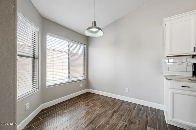 $2,300 | 2075 South Peppertree Drive, Gilbert, AZ 85295