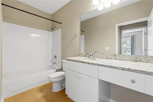 $230,000 | 10 Perimeter Summit Boulevard, Unit 4333, Atlanta, GA 30319