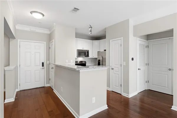 $230,000 | 10 Perimeter Summit Boulevard, Unit 4333, Atlanta, GA 30319