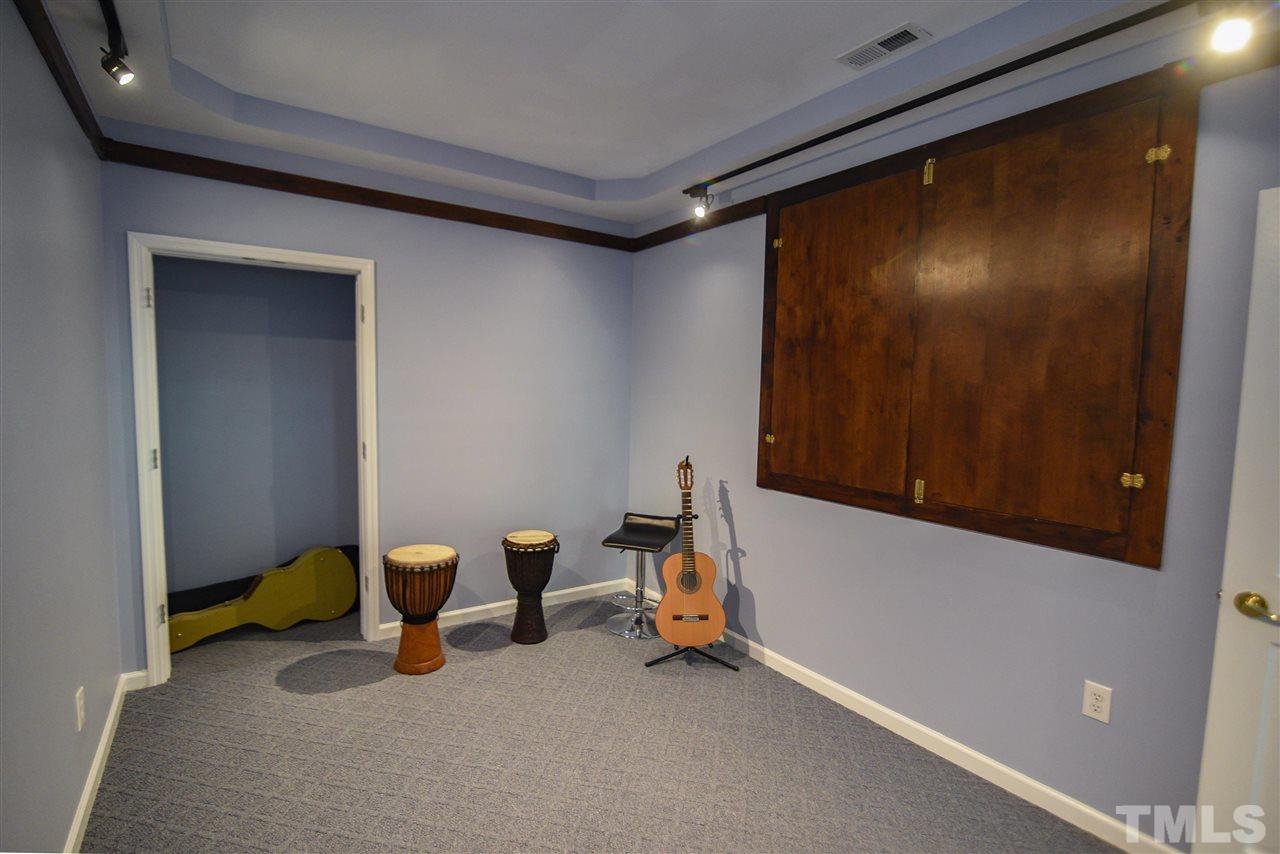 201 Cross Current Lane Raleigh, NC 27610 - Photo 13 of 17 Gallery Image 13