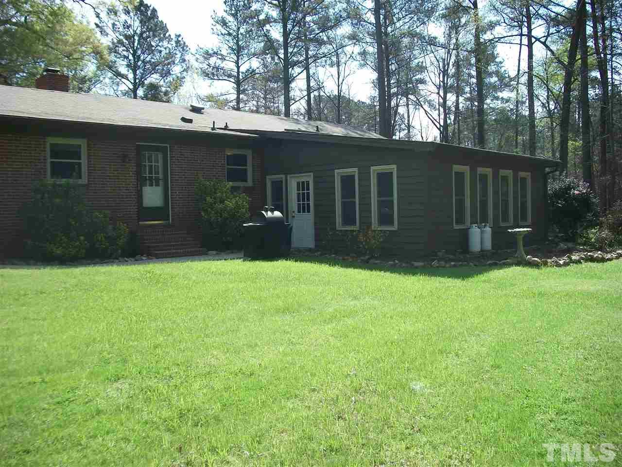 1046 Corbett Road Clayton, NC 27520 - Photo 2 of 25 Gallery Image 2