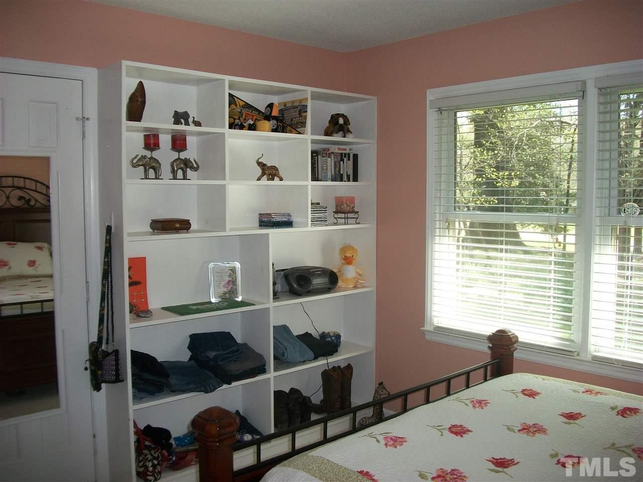 1046 Corbett Road Clayton, NC 27520 - Photo 13 of 25 Gallery Image 13