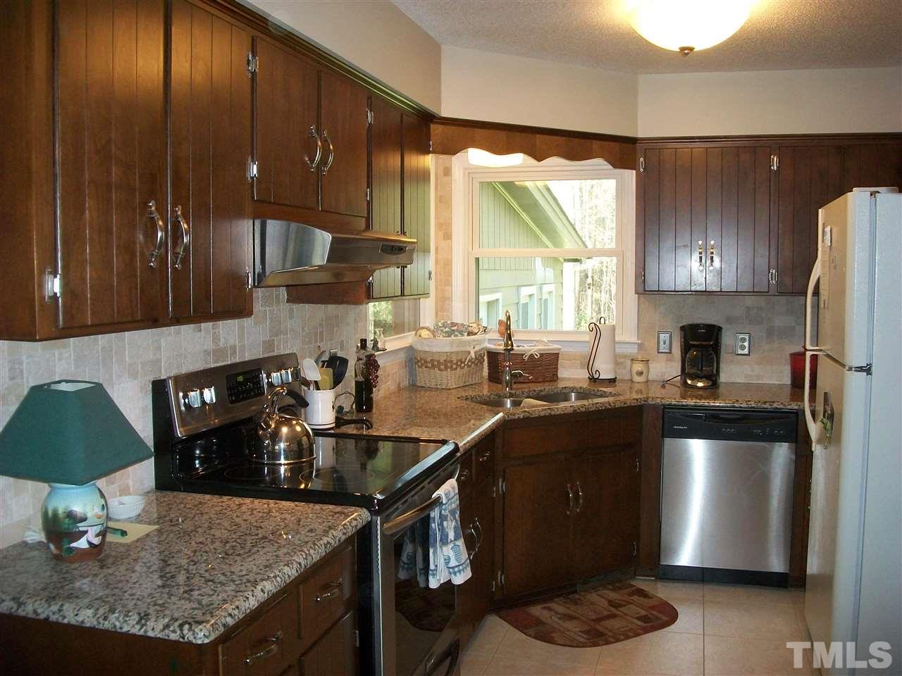 1046 Corbett Road Clayton, NC 27520 - Photo 5 of 25 Gallery Image 5