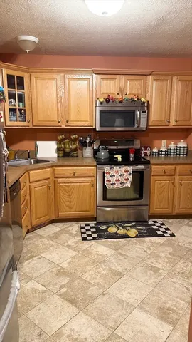 $384,900 | 48 Belgian Way, Unit 48, Fitchburg, MA 01420