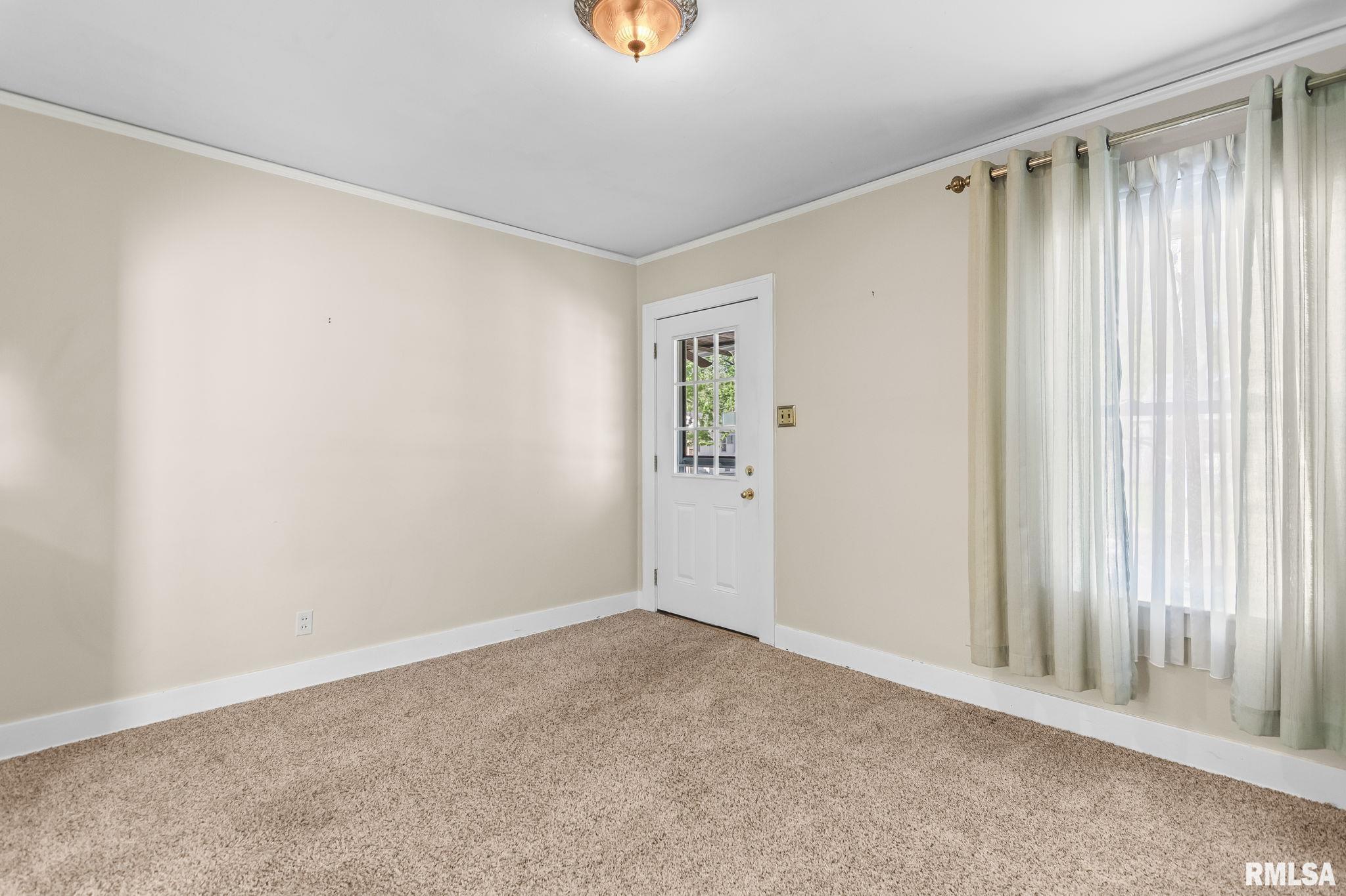 2008 Holmes Avenue Springfield, IL 62704 - Photo 6 of 37